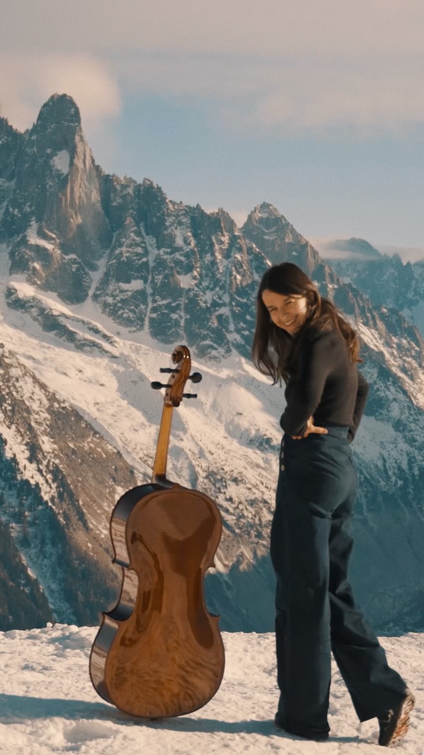 📽️ MAKING-OF « DÉRIVES » ❄️

L’album est sorti il y a déjà deux semaines, et on...