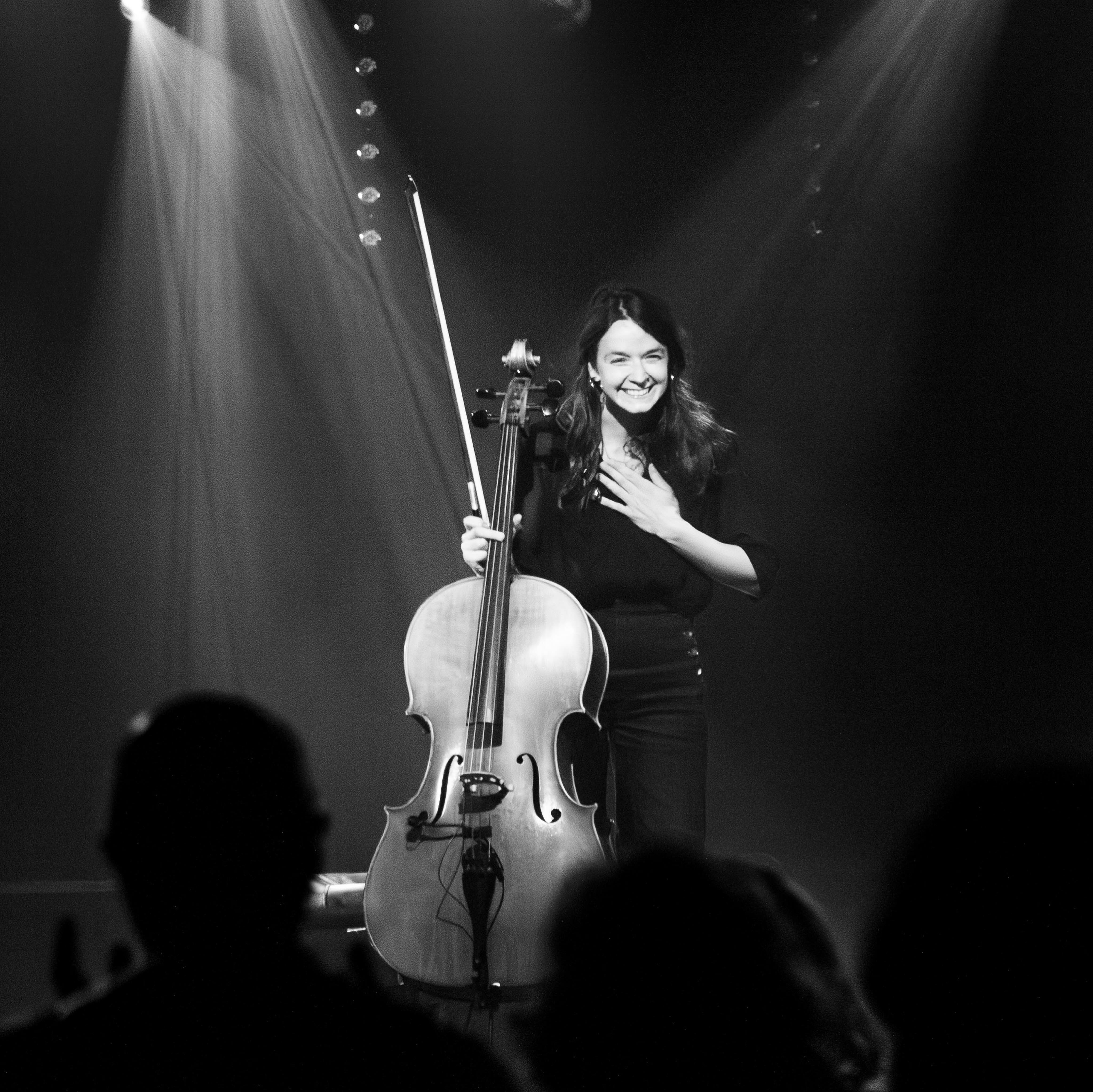 Merci infiniment la Biscuiterie pour cette merveilleuse Release Party 🎻💿✨

Ça...